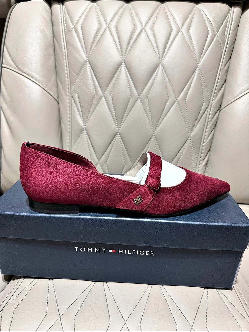 Tommy Hilfiger TWWENNY2 Pointed-Toe Flats in Red US 7.5 M  New